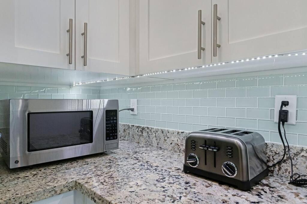 Heated Pool I Soundproof Home I Firepit I 630Mbps Χόλιγουντ Εξωτερικό φωτογραφία